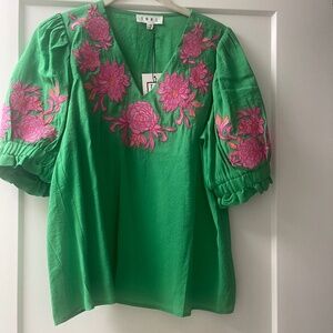 NWT  THML shirt size XS